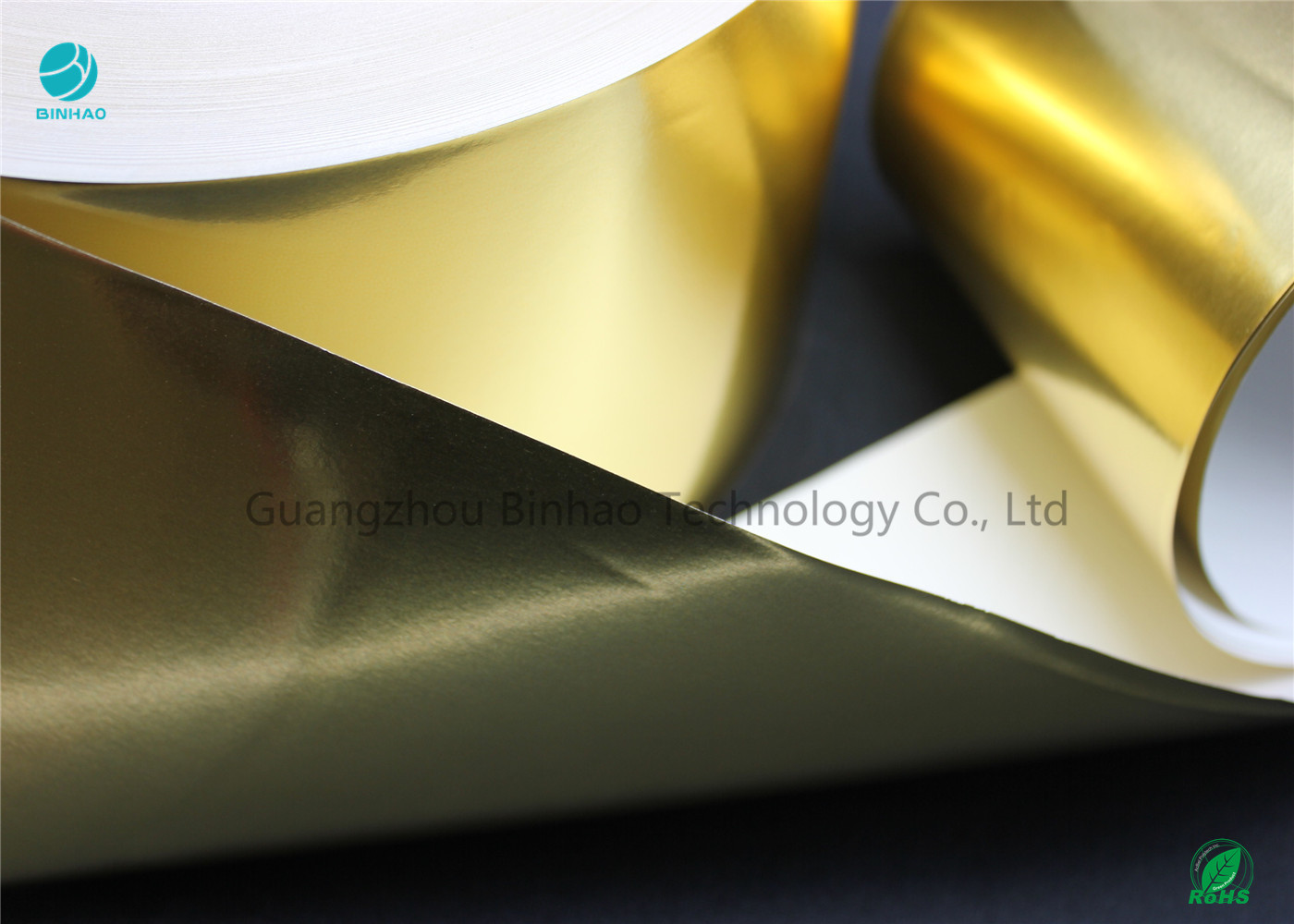 65gsmの環境材料が付いている光沢がある光沢のある金の移動のアルミ ホイルのペーパー
