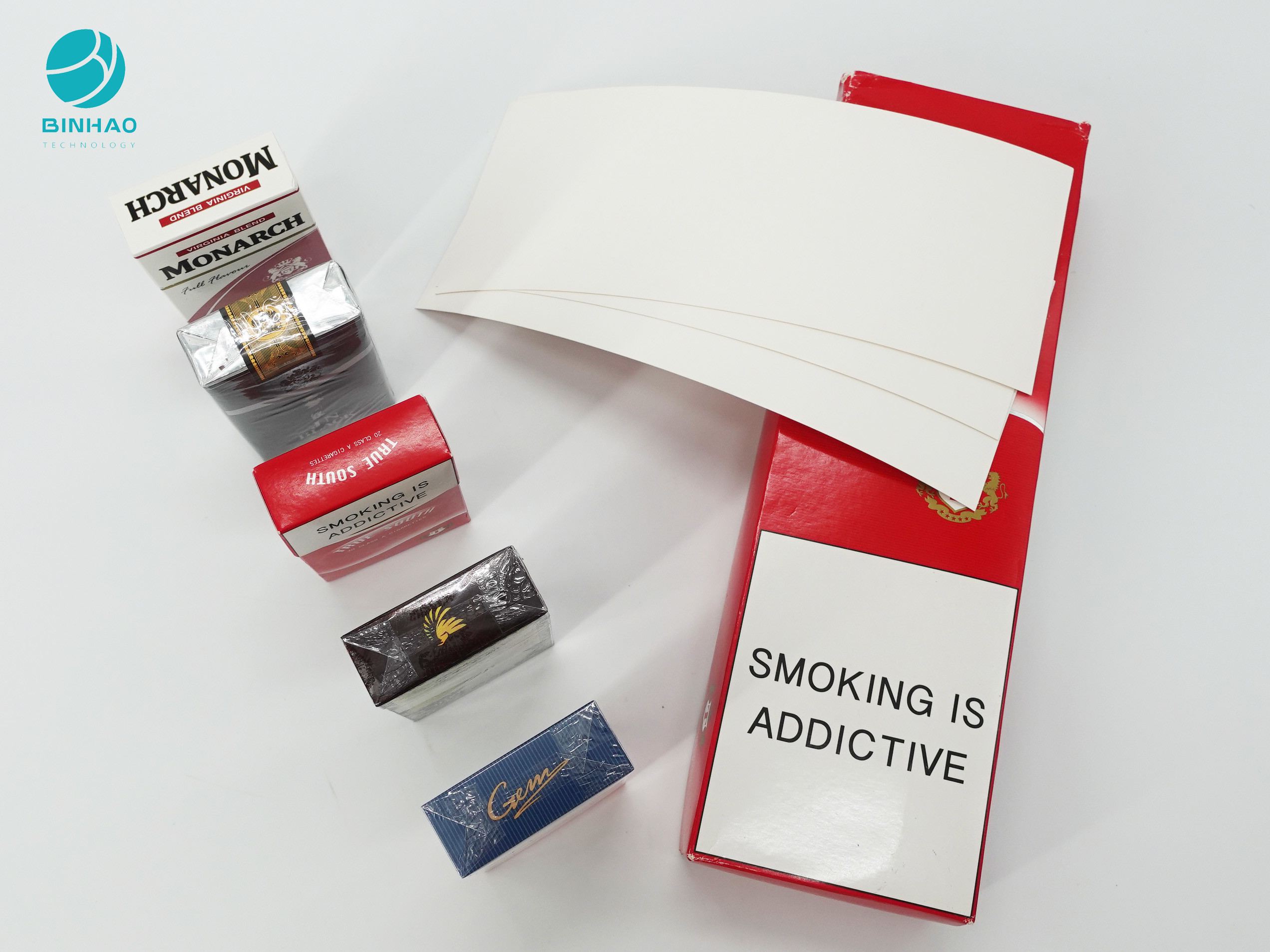 注文のロゴの耐久のタバコのパッケージ箱のタバコの荷箱のボール紙